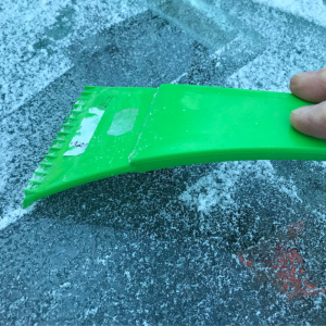ice-scraper-car (2)